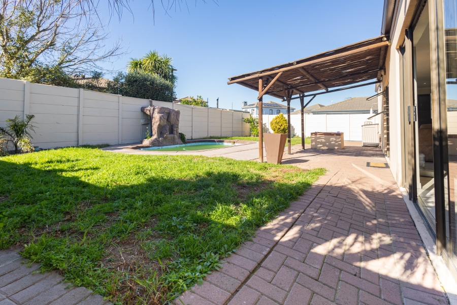 3 Bedroom Property for Sale in Sonkring Western Cape